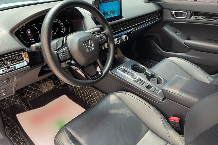 Used Honda Civic 2023 2.0L eHEV Pioneer Edition Interior 4