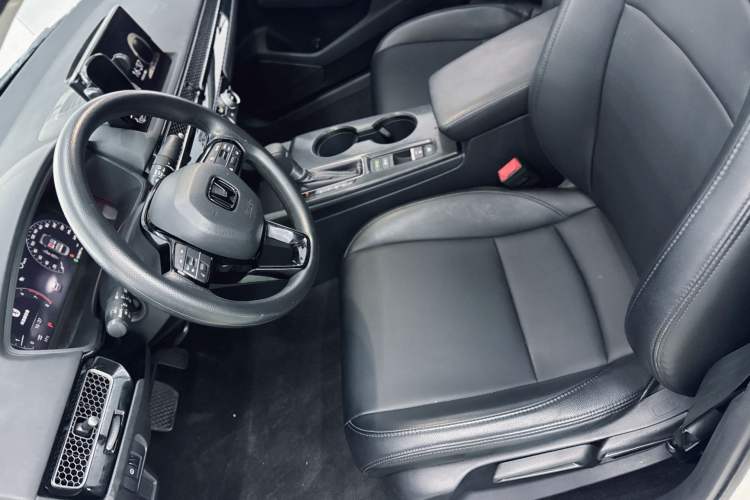 Used Honda Civic 2023 240TURBO CVT Dynamic Edition Interior 4