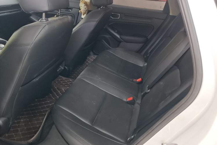 Used Honda Civic 2023 HATCHBACK 2.0L eHEV Extreme Edition Interior 4