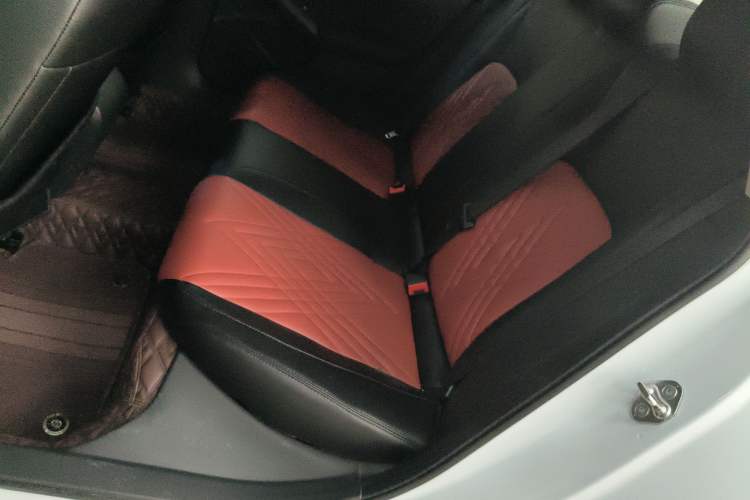 Used Honda Civic 2023 2.0L eHEV Pioneer Edition Interior 4