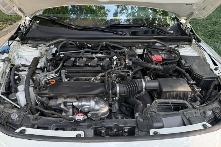 Used Honda Civic 2023 240TURBO CVT Dynamic Edition Interior 4