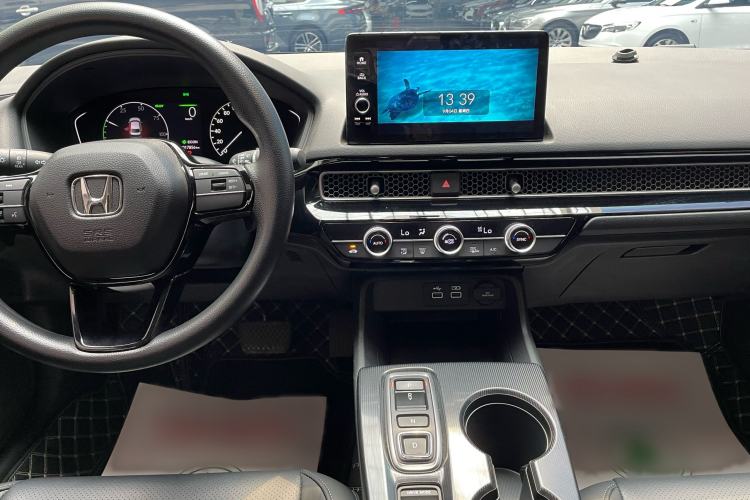 Used Honda Civic 2023 2.0L eHEV Pioneer Edition Interior 5