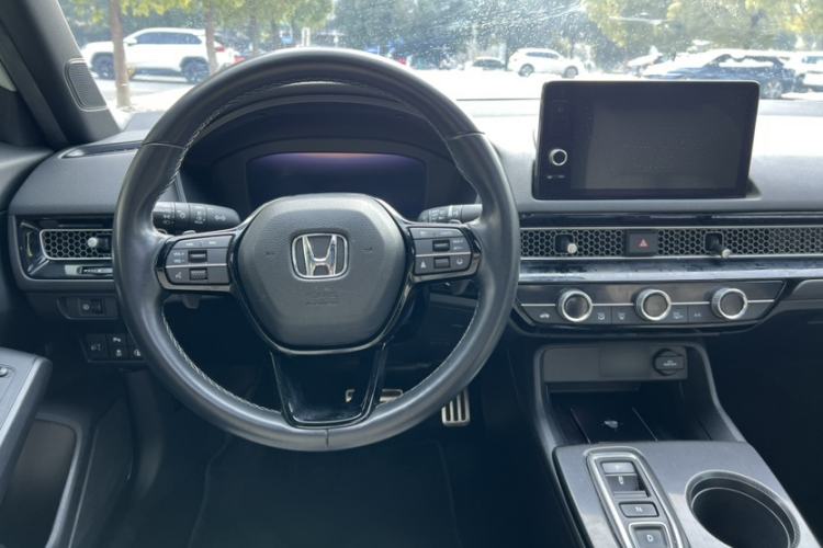 Used Honda Civic 2023 2.0L eHEV Sharp Edition Interior 6