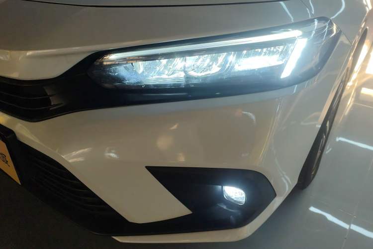 Used Honda Civic 2023 240TURBO CVT Dynamic Edition Left Front Headlight