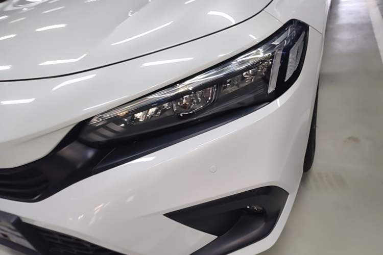 Used Honda Civic 2023 240TURBO CVT Dynamic · Center Stage Special Edition Left Front Headlight