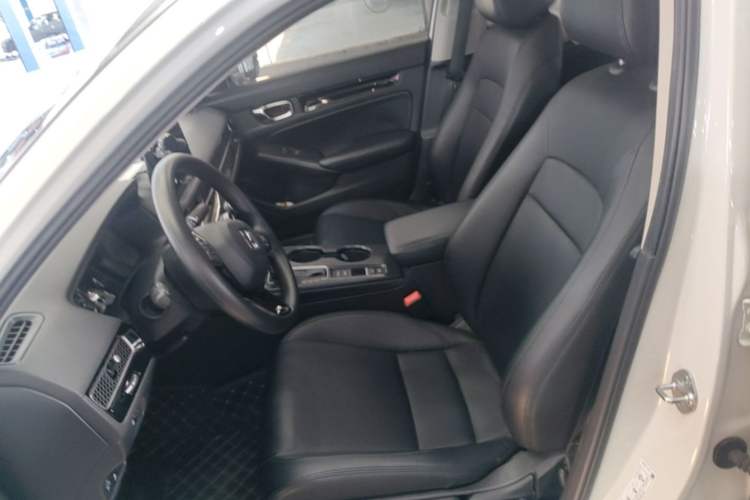 Used Honda Civic 2023 240TURBO CVT Dynamic Edition Left Front Seat