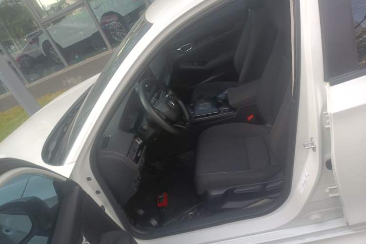 Used Honda Civic 2023 240TURBO CVT Dynamic Edition Left Front Seat
