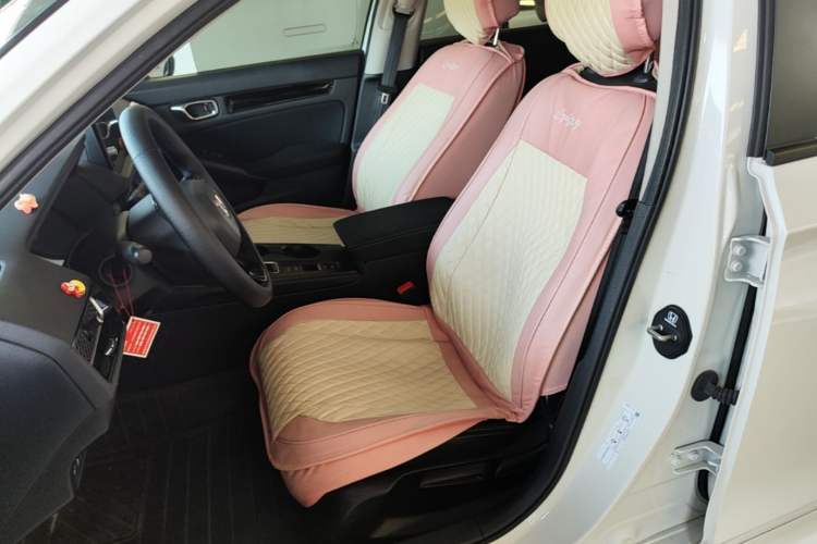 Used Honda Civic 2023 240TURBO CVT Dynamic Edition Left Front Seat
