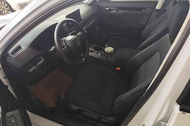 Used Honda Civic 2023 2.0L eHEV Pioneer Edition Left Front Seat