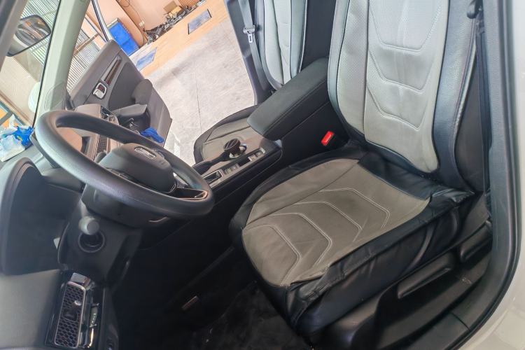 Used Honda Civic 2023 240TURBO CVT Dynamic Edition Left Front Seat