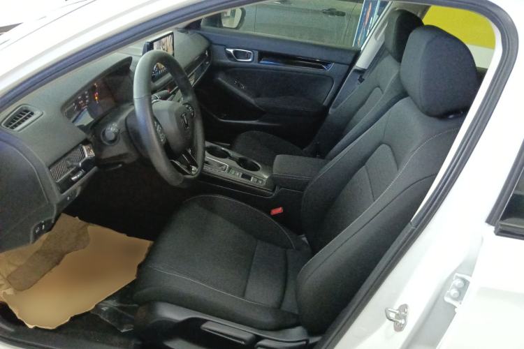 Used Honda Civic 2023 240TURBO CVT Dynamic Edition Left Front Seat