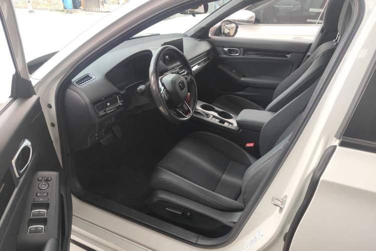 Used Honda Civic 2023 HATCHBACK 240TURBO CVT Extreme Edition Left Front Seat
