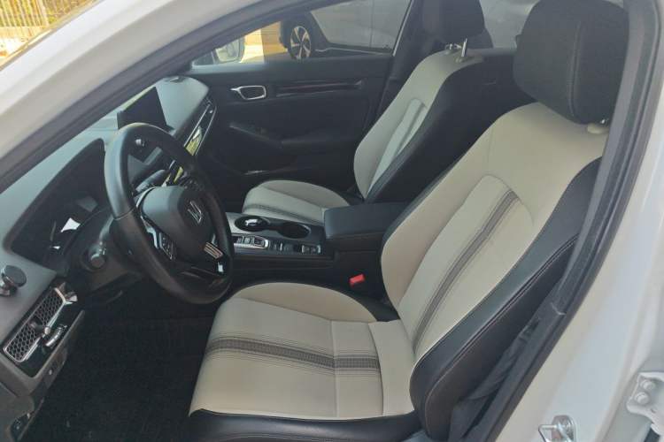 Used Honda Civic 2023 2.0L eHEV Sharp Edition Left Front Seat
