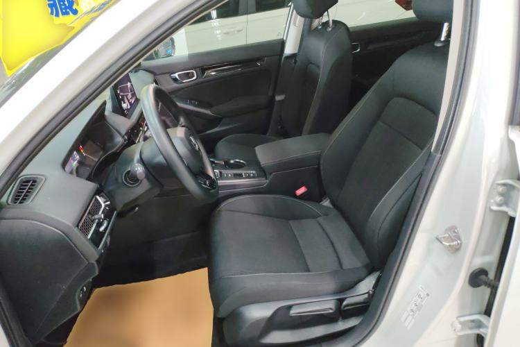 Used Honda Civic 2023 240TURBO CVT Dynamic · Center Stage Special Edition Left Front Seat