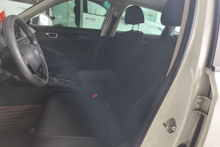 Used Honda Civic 2023 240TURBO CVT Dynamic Edition Left Front Seat