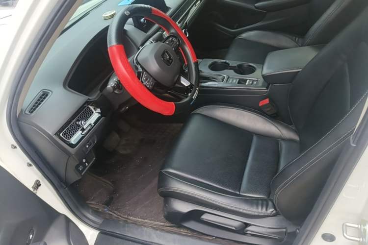 Used Honda Civic 2023 240TURBO CVT Dynamic Edition Left Front Seat