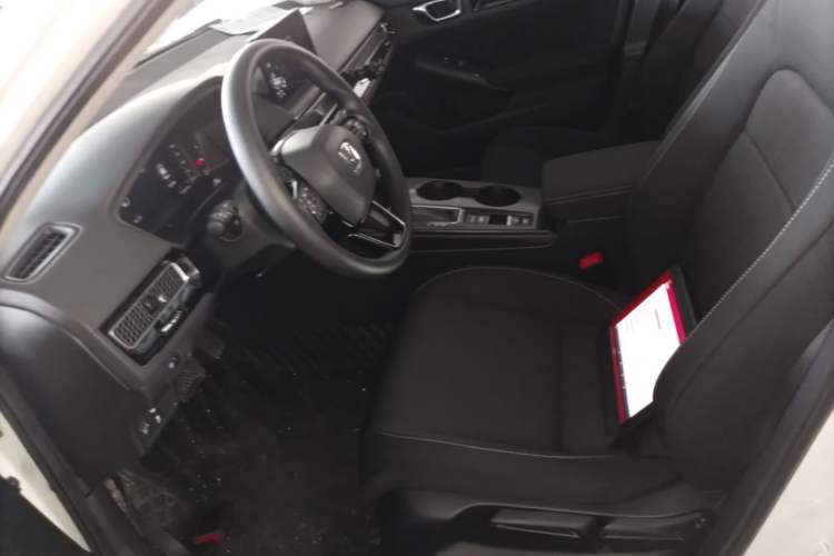 Used Honda Civic 2023 240TURBO CVT Dynamic Edition Left Front Seat