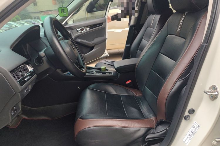 Used Honda Civic 2023 240TURBO CVT Dynamic Edition Left Front Seat