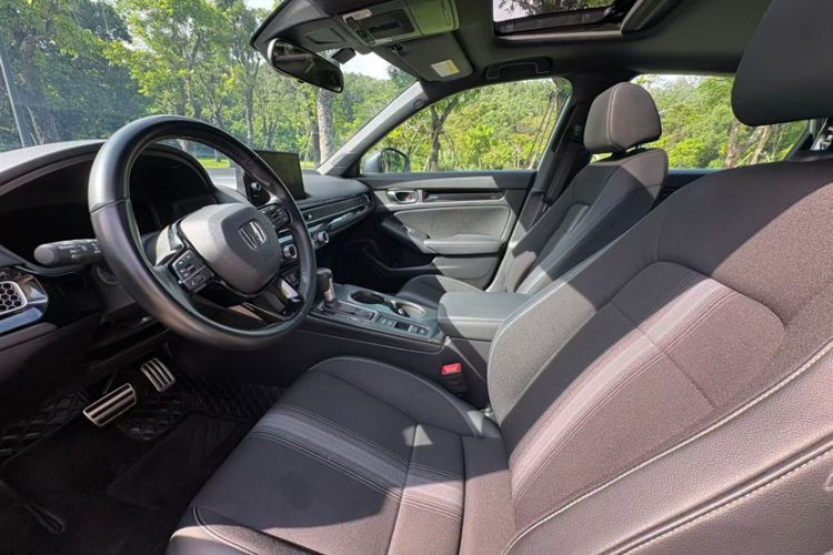 Used Honda Civic 2023 HATCHBACK 240TURBO CVT Extreme Edition Left Front Seat