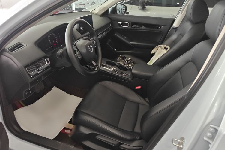 Used Honda Civic 2023 2.0L eHEV Pioneer Edition Left Front Seat