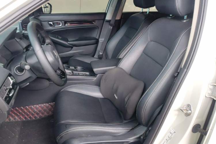 Used Honda Civic 2023 240TURBO CVT Dynamic Edition Left Front Seat