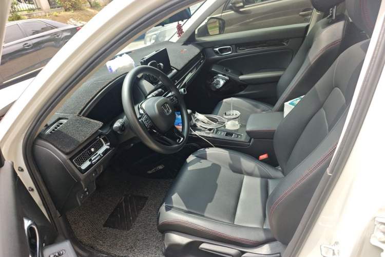 Used Honda Civic 2023 240TURBO CVT Dynamic Edition Left Front Seat