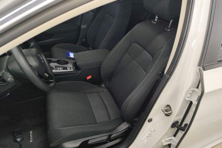 Used Honda Civic 2023 240TURBO CVT Dynamic · Center Stage Special Edition Left Front Seat