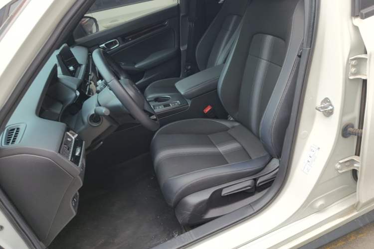 Used Honda Civic 2023 HATCHBACK 240TURBO CVT Extreme Edition Left Front Seat