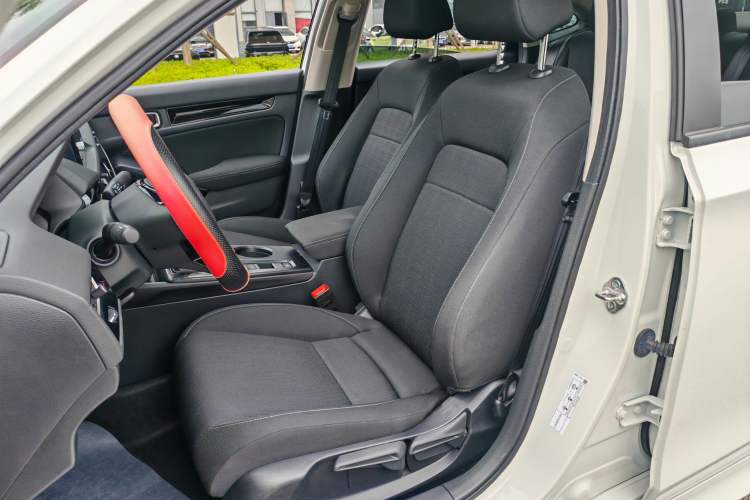 Used Honda Civic 2023 240TURBO CVT Dynamic Edition Left Front Seat