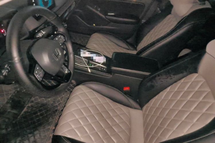 Used Honda Civic 2023 240TURBO CVT Dynamic Edition Left Front Seat