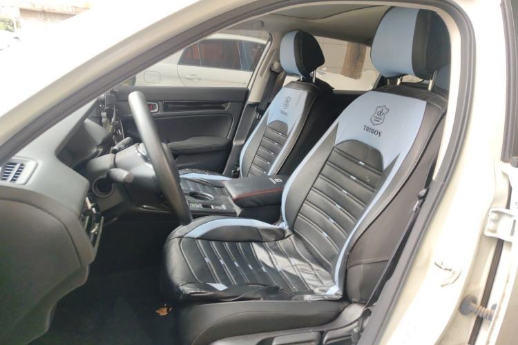 Used Honda Civic 2023 240TURBO CVT Dynamic · Center Stage Special Edition Left Front Seat