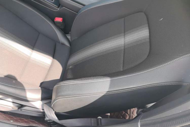 Used Honda Civic 2023 HATCHBACK 240TURBO CVT Extreme Edition Left Front Seat