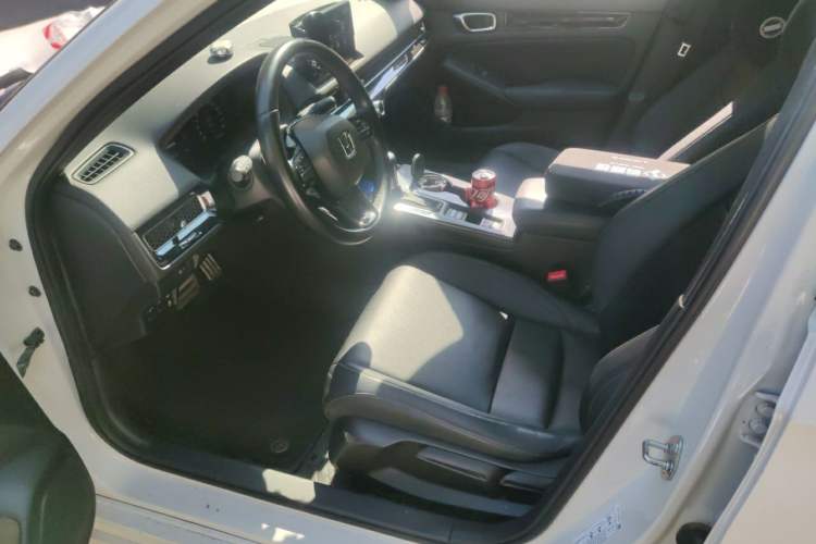 Used Honda Civic 2023 240TURBO CVT Dynamic Edition Left Front Seat