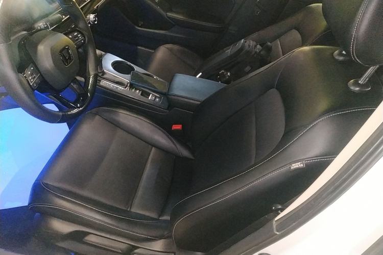 Used Honda Civic 2023 240TURBO CVT Dynamic · Center Stage Special Edition Left Front Seat