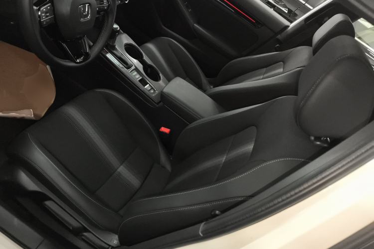 Used Honda Civic 2023 HATCHBACK 240TURBO CVT Extreme Edition Left Front Seat