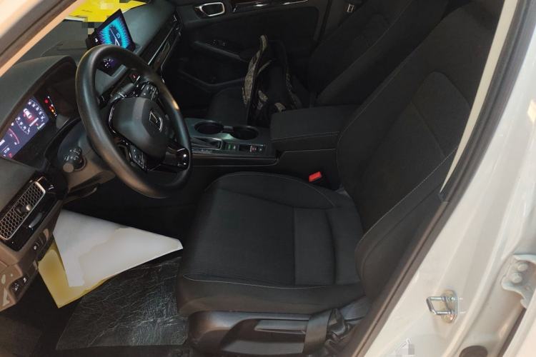 Used Honda Civic 2023 240TURBO CVT Dynamic Edition Left Front Seat