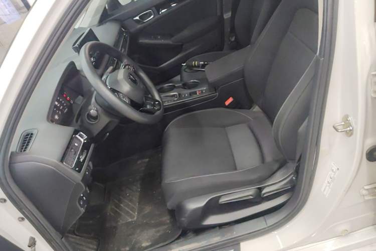 Used Honda Civic 2023 240TURBO CVT Dynamic Edition Left Front Seat