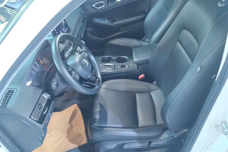 Used Honda Civic 2023 240TURBO CVT Dynamic Edition Left Front Seat