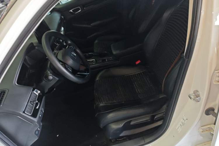 Used Honda Civic 2023 240TURBO CVT Dynamic Edition Left Front Seat