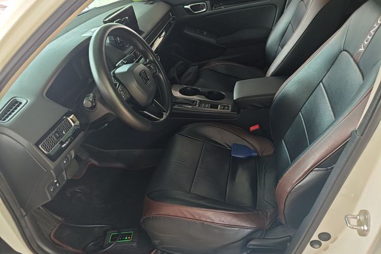 Used Honda Civic 2023 240TURBO CVT Dynamic Edition Left Front Seat