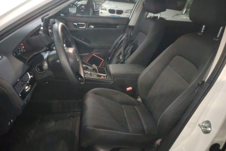 Used Honda Civic 2023 240TURBO CVT Dynamic Edition Left Front Seat