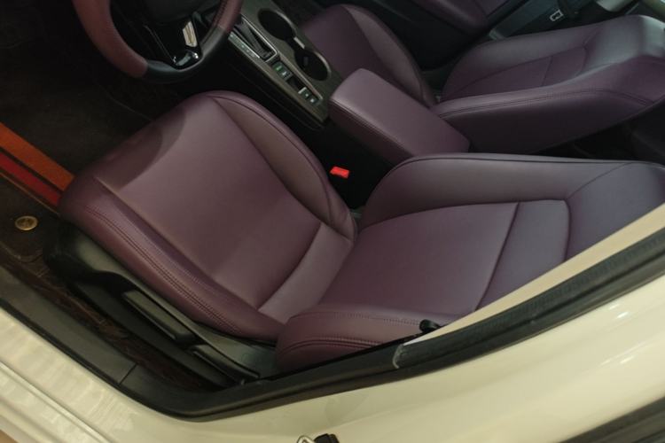Used Honda Civic 2023 240TURBO CVT Dynamic Edition Left Front Seat
