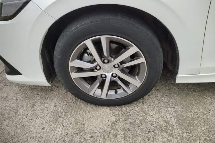 Used Honda Civic 2023 240TURBO CVT Dynamic Edition Left Front Wheel Hub