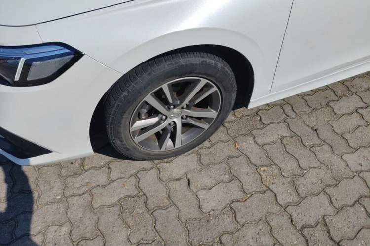 Used Honda Civic 2023 240TURBO CVT Dynamic Edition Left Front Wheel Hub