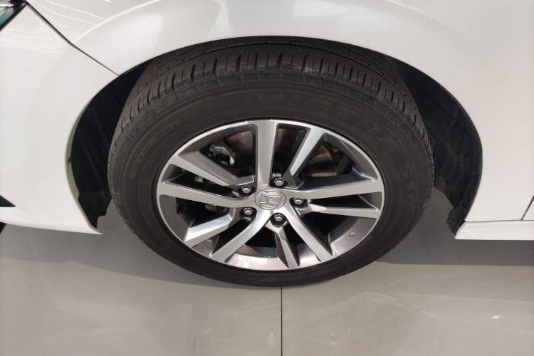 Used Honda Civic 2023 240TURBO CVT Dynamic Edition Left Front Wheel Hub