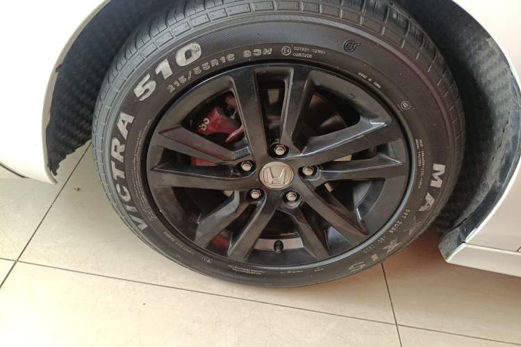 Used Honda Civic 2023 240TURBO CVT Dynamic Edition Left Front Wheel Hub