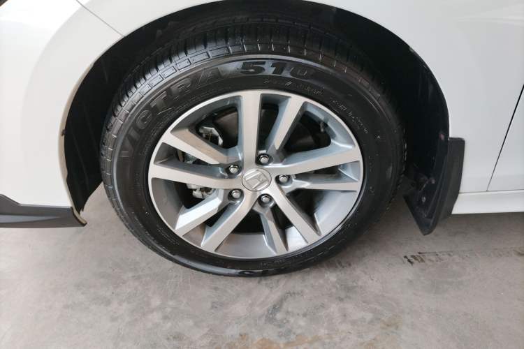 Used Honda Civic 2023 240TURBO CVT Dynamic Edition Left Front Wheel Hub