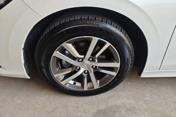 Used Honda Civic 2023 240TURBO CVT Dynamic Edition Left Front Wheel Hub