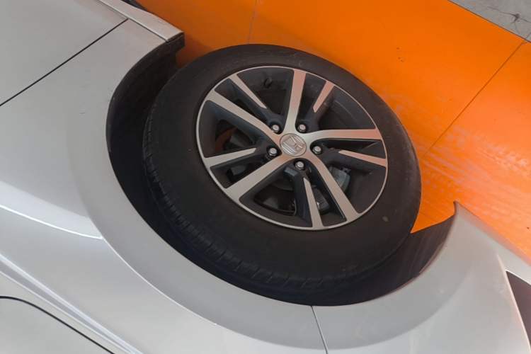 Used Honda Civic 2023 HATCHBACK 240TURBO CVT Zhiyue Edition Left Front Wheel Hub