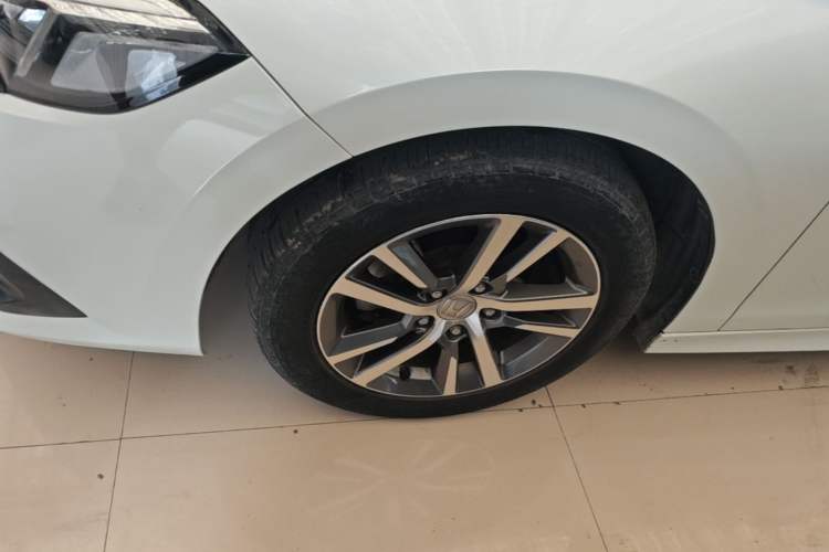 Used Honda Civic 2023 240TURBO CVT Dynamic Edition Left Front Wheel Hub